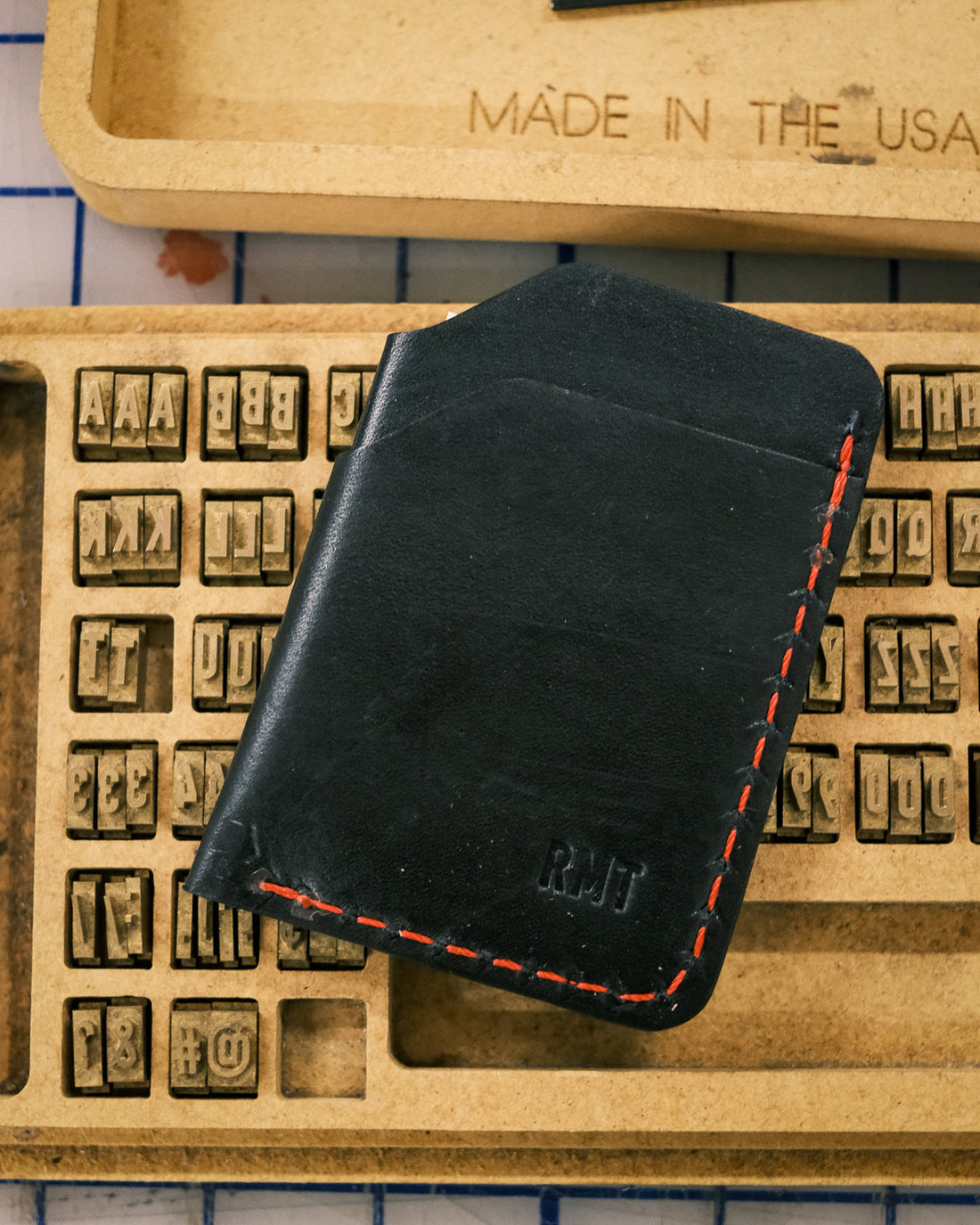 Groomsmen Gifts for Men: A Gift That Leaves a Mark
