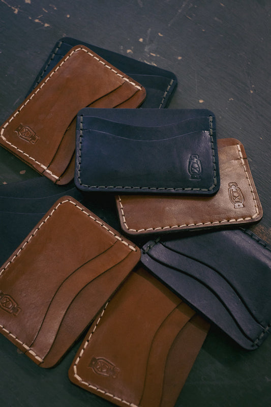 Full-Grain Leather vs Genuine Leather: What’s the Difference?