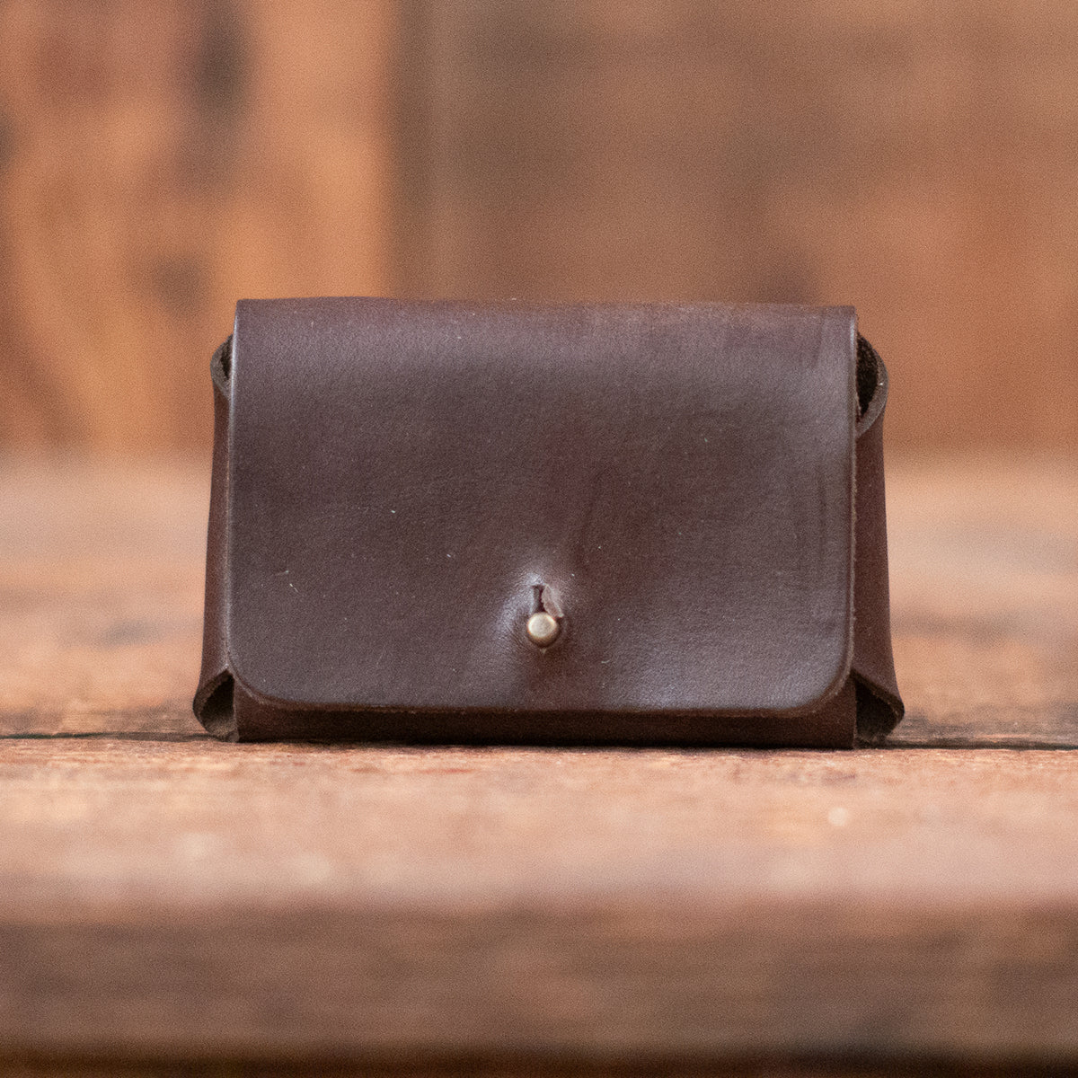 Pioneer card holder in chocolate by Dark Forest